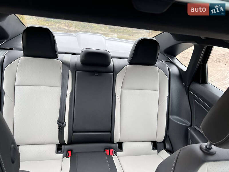 Седан Volkswagen Jetta 2020 в Львові фото 13 Седан Volkswagen Jetta 2020 в Львові