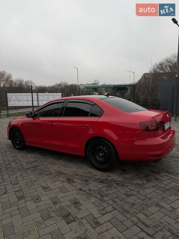Седан Volkswagen Jetta 2016 в Полтаві