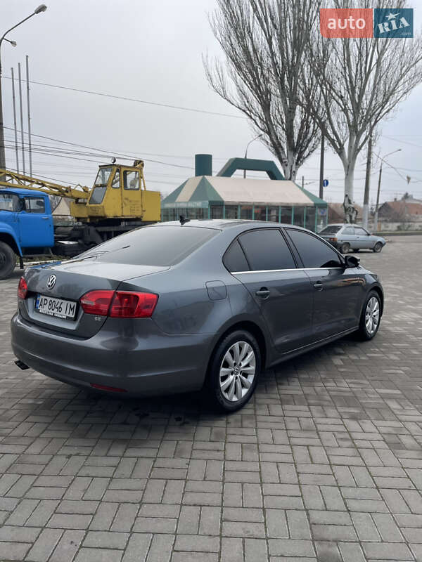 Седан Volkswagen Jetta 2014 в Запоріжжі