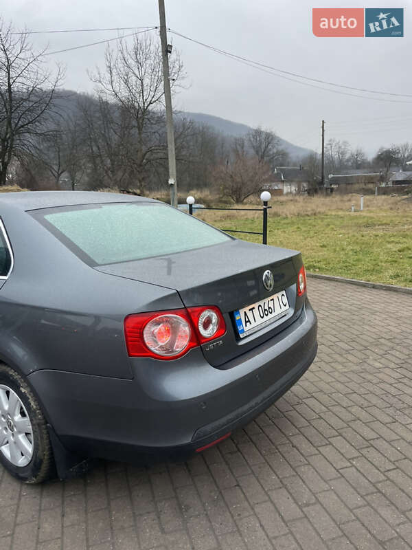 Седан Volkswagen Jetta 2006 в Косове