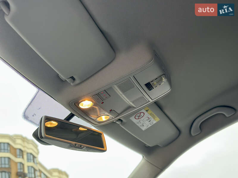 Седан Volkswagen Jetta 2016 в Киеве