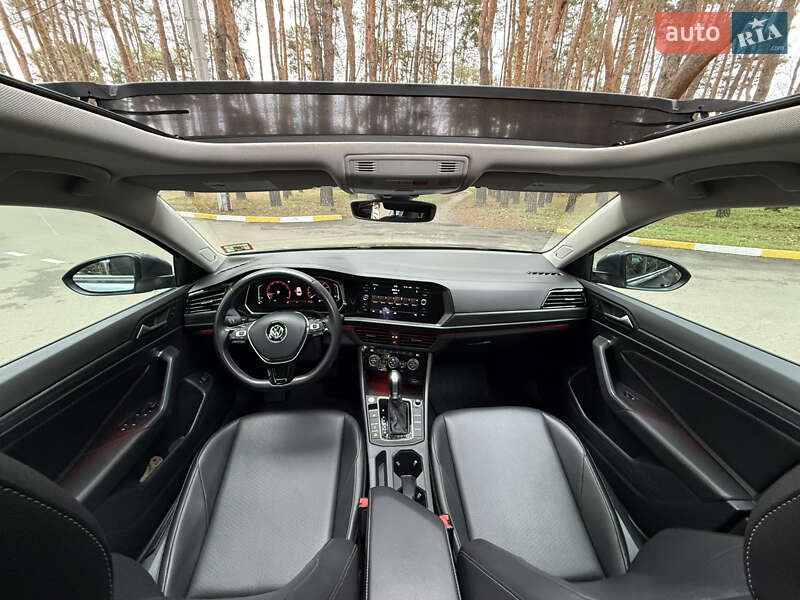 Седан Volkswagen Jetta 2018 в Білогородці