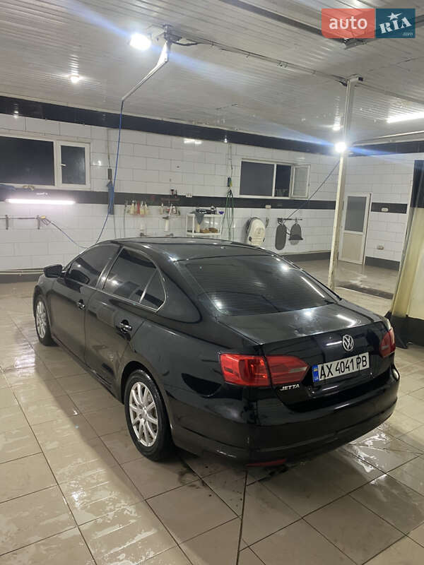 Седан Volkswagen Jetta 2011 в Лозовій