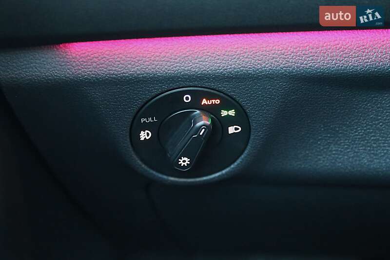 Седан Volkswagen Jetta 2018 в Києві