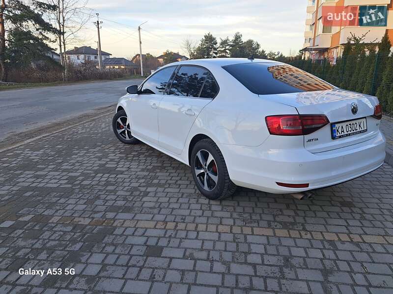 Седан Volkswagen Jetta 2015 в Вінниці