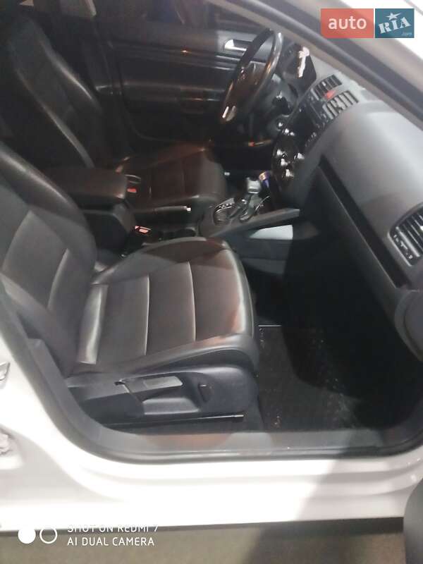 Седан Volkswagen Jetta 2009 в Харкові