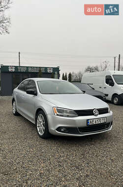 Седан Volkswagen Jetta 2011 в Новомосковске