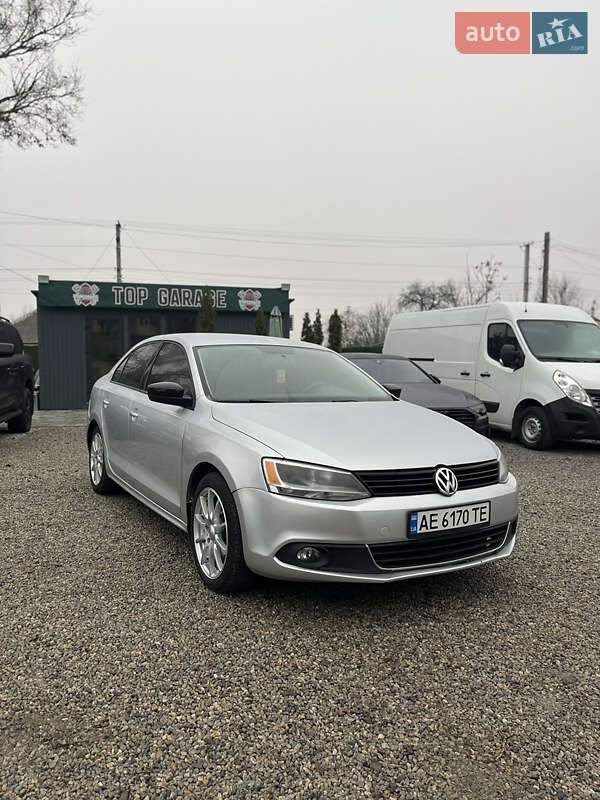 Volkswagen Jetta 2011