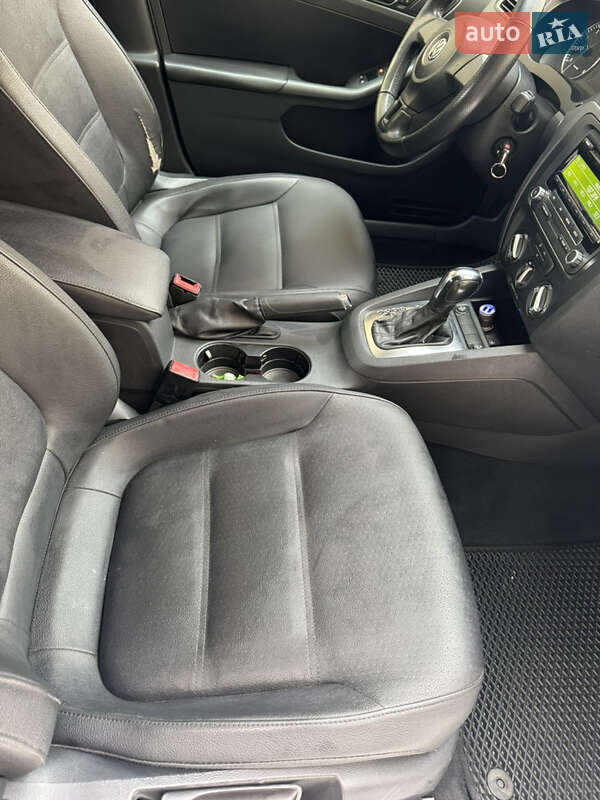 Седан Volkswagen Jetta 2011 в Дніпрі