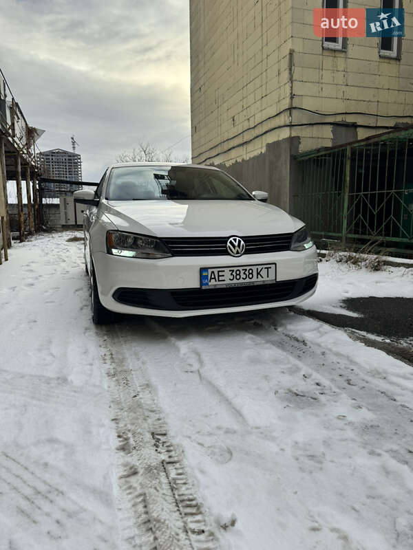 Седан Volkswagen Jetta 2011 в Дніпрі
