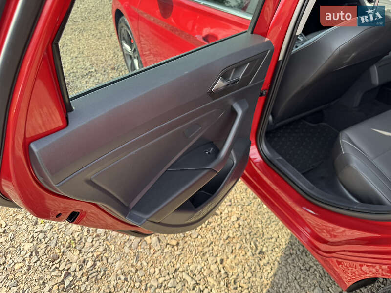 Седан Volkswagen Jetta 2022 в Луцьку