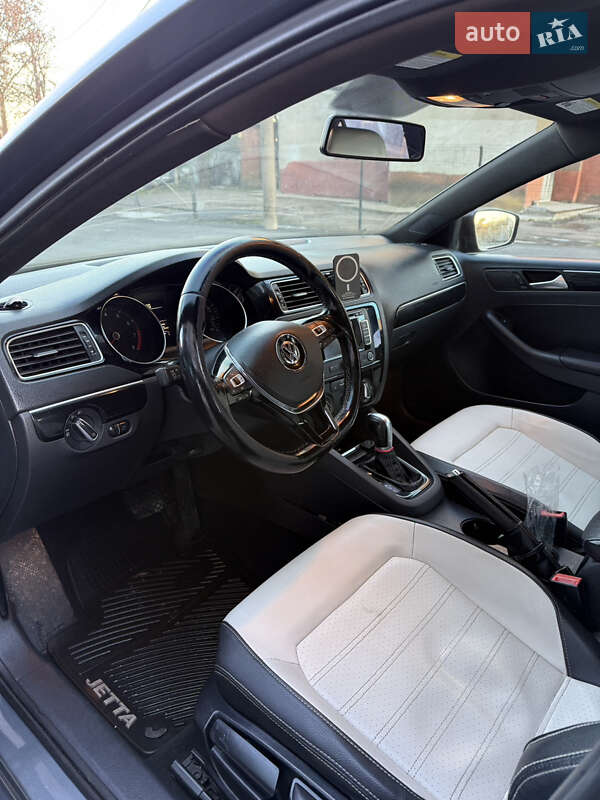 Седан Volkswagen Jetta 2015 в Києві фото 7 Седан Volkswagen Jetta 2015 в Києві