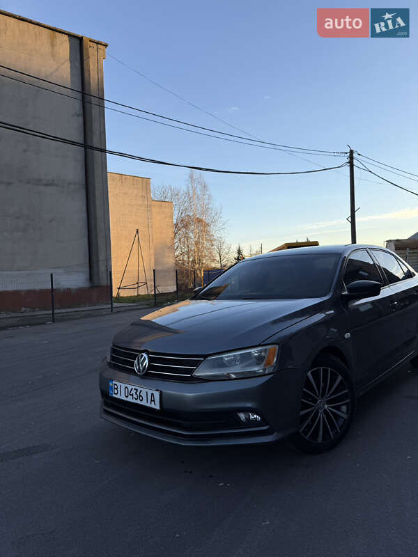 Седан Volkswagen Jetta 2015 в Києві фото 12 Седан Volkswagen Jetta 2015 в Києві