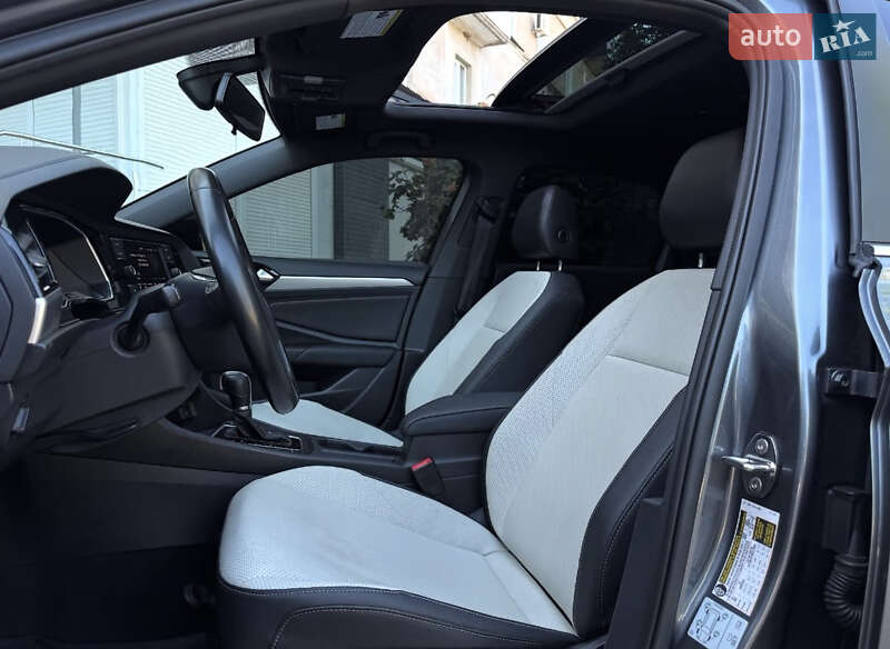 Седан Volkswagen Jetta 2019 в Кривом Роге