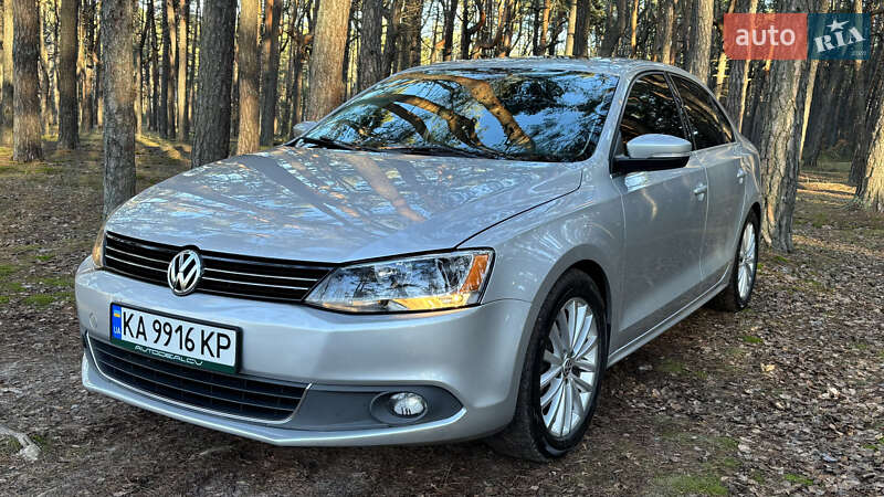 Седан Volkswagen Jetta 2014 в Киеве фото 2 Седан Volkswagen Jetta 2014 в Киеве