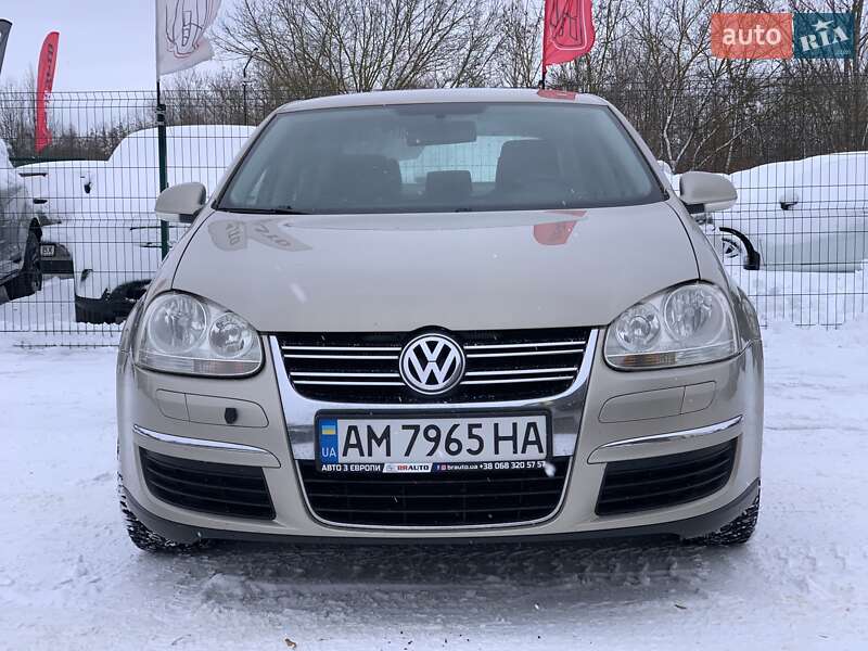 Седан Volkswagen Jetta 2005 в Бердичеві