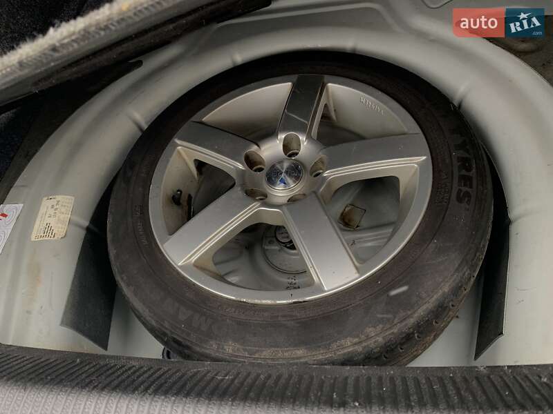 Седан Volkswagen Jetta 2005 в Бердичеві