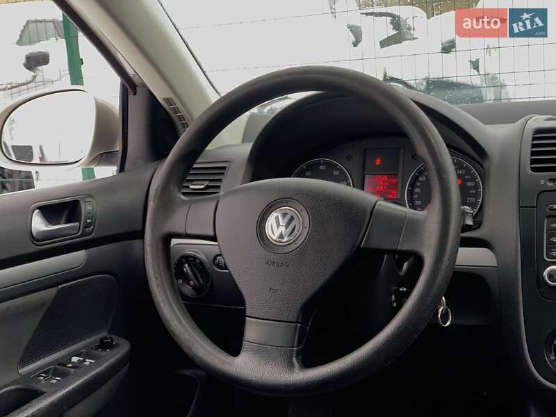 Седан Volkswagen Jetta 2005 в Бердичеві