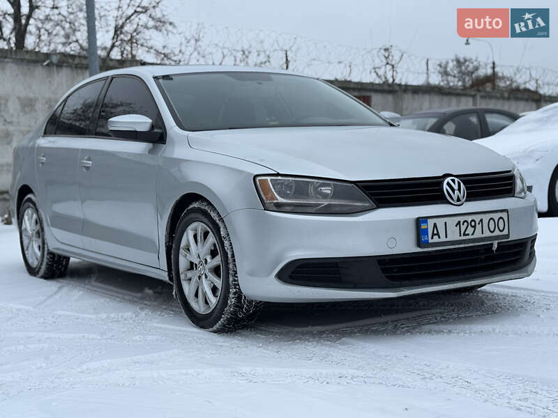 Седан Volkswagen Jetta 2011 в Києві