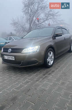 Седан Volkswagen Jetta 2013 в Тячеве