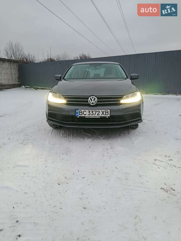 Седан Volkswagen Jetta 2017 в Львове