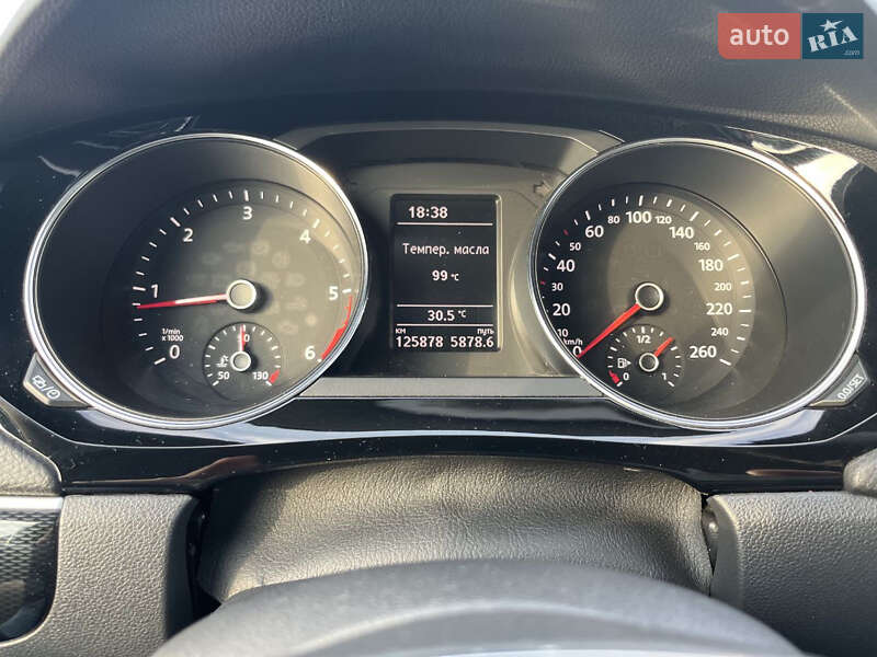 Седан Volkswagen Jetta 2016 в Києві