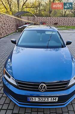 Седан Volkswagen Jetta 2015 в Кременчуге