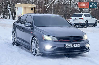 Седан Volkswagen Jetta 2017 в Харькове