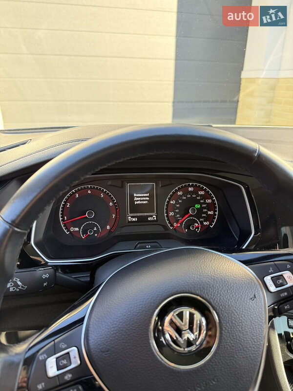 Седан Volkswagen Jetta 2020 в Киеве