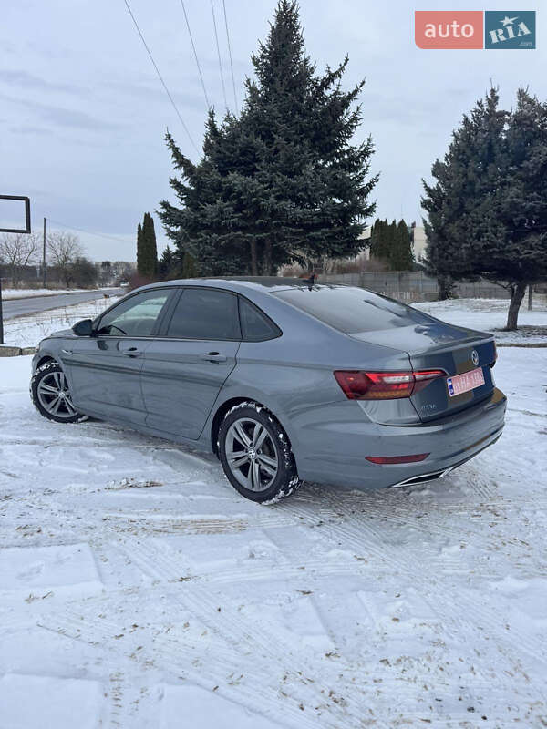 Седан Volkswagen Jetta 2019 в Луцьку