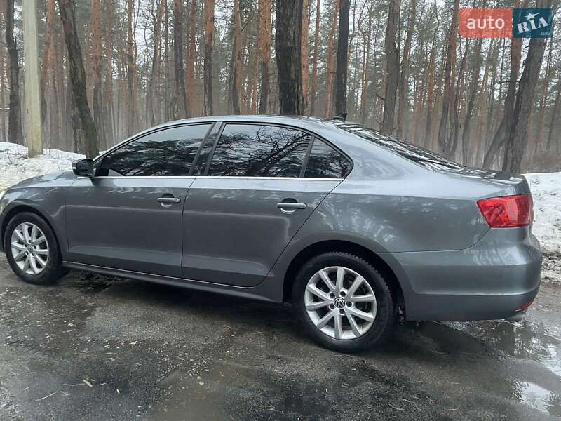 Седан Volkswagen Jetta 2014 в Харкові