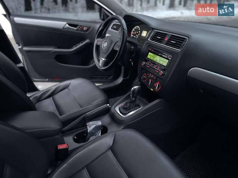 Седан Volkswagen Jetta 2014 в Харкові