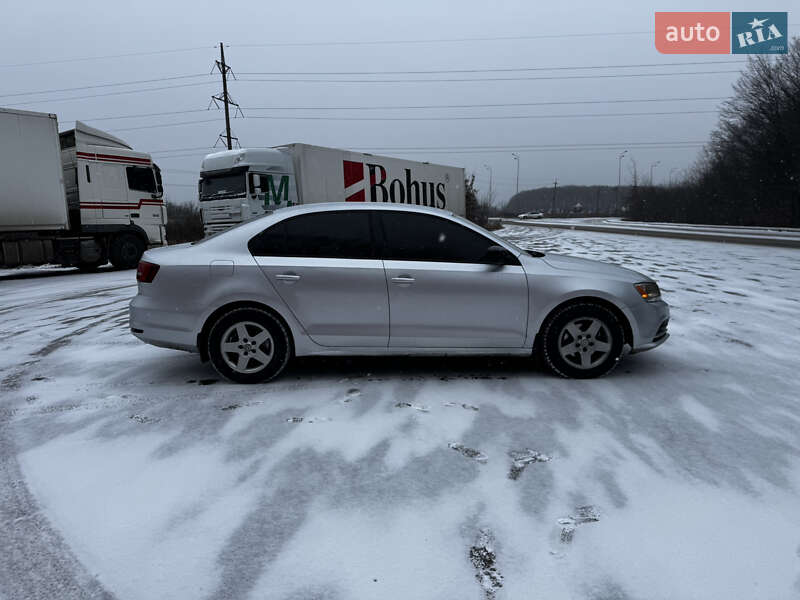 Седан Volkswagen Jetta 2015 в Вінниці