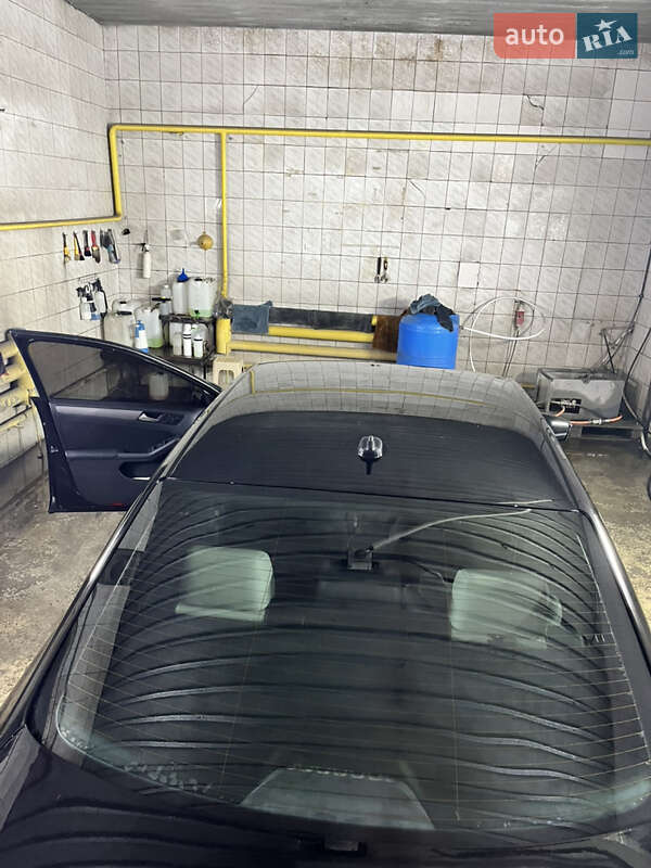 Седан Volkswagen Jetta 2016 в Борисполі