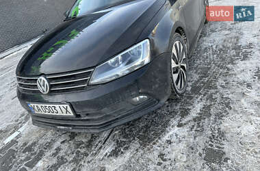 Седан Volkswagen Jetta 2015 в Петропавлівській Борщагівці
