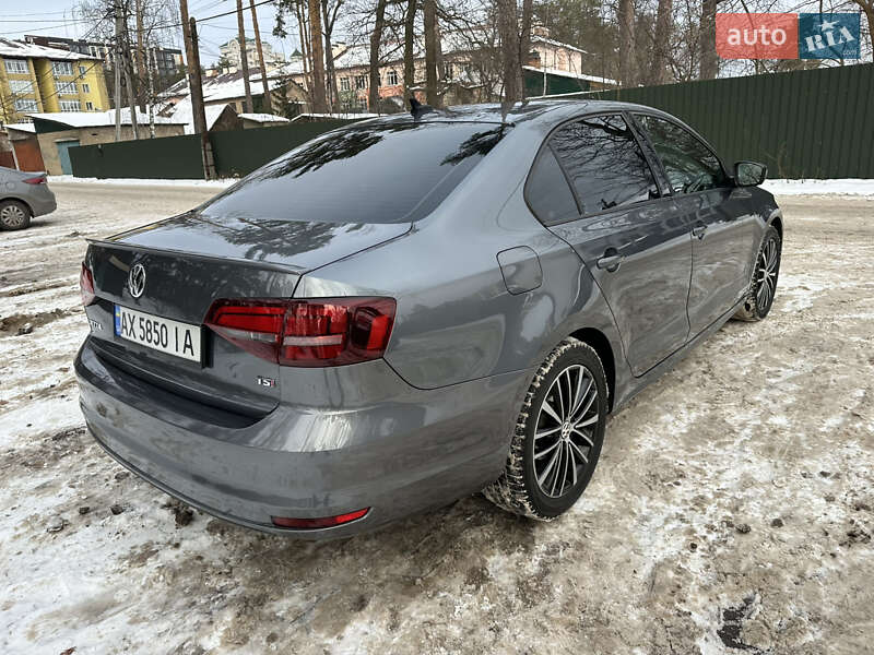 Седан Volkswagen Jetta 2017 в Ірпені