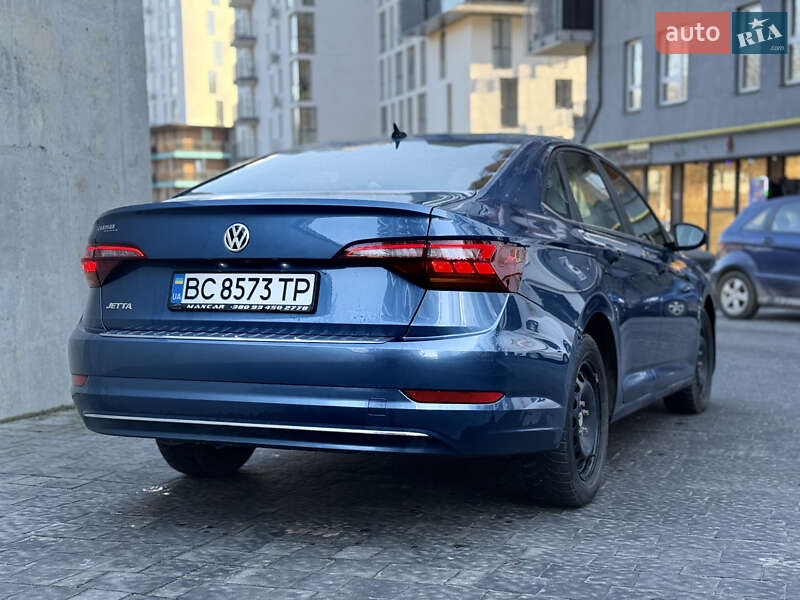 Седан Volkswagen Jetta 2019 в Львове