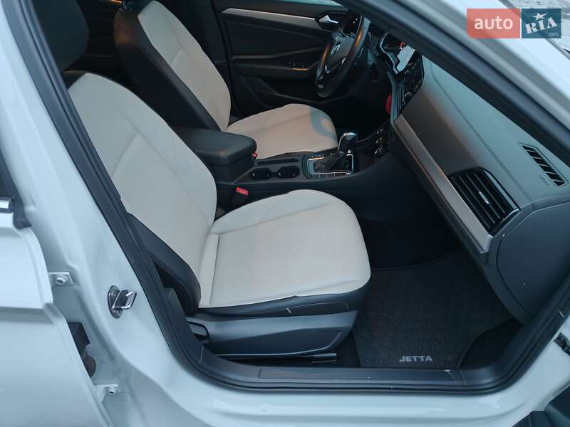 Седан Volkswagen Jetta 2019 в Кривом Роге