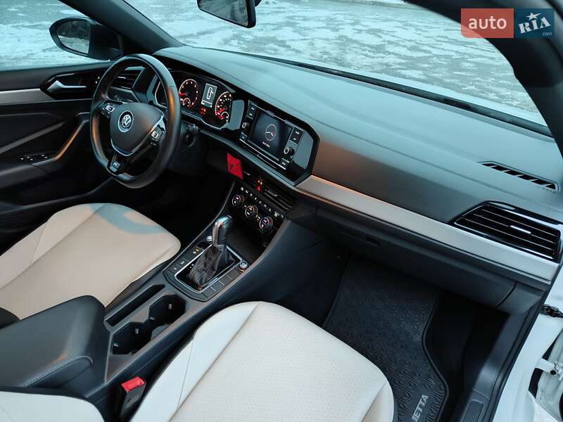 Седан Volkswagen Jetta 2019 в Кривом Роге
