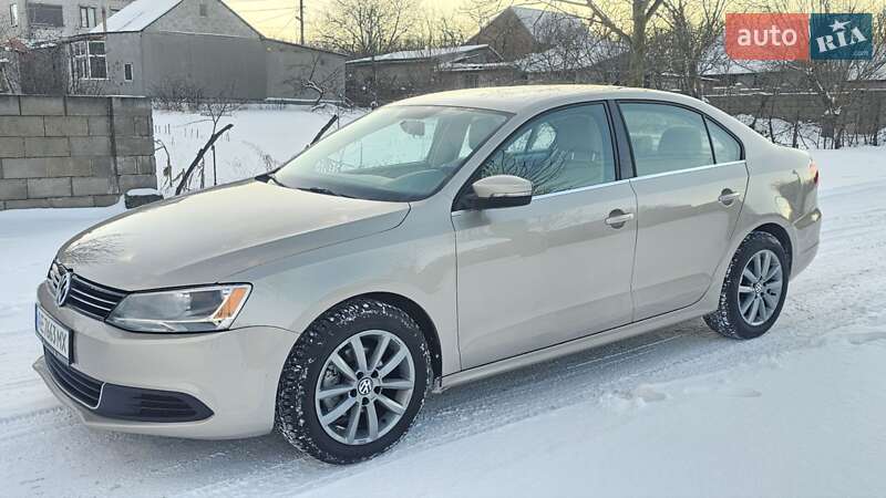 Седан Volkswagen Jetta 2013 в Каменском фото 3 Седан Volkswagen Jetta 2013 в Каменском