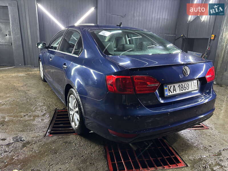 Седан Volkswagen Jetta 2012 в Городище