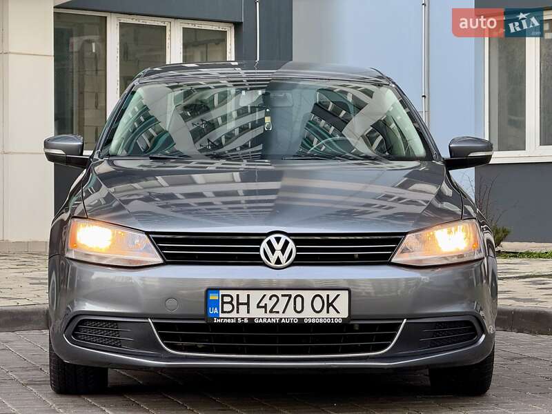 Седан Volkswagen Jetta 2013 в Одессе