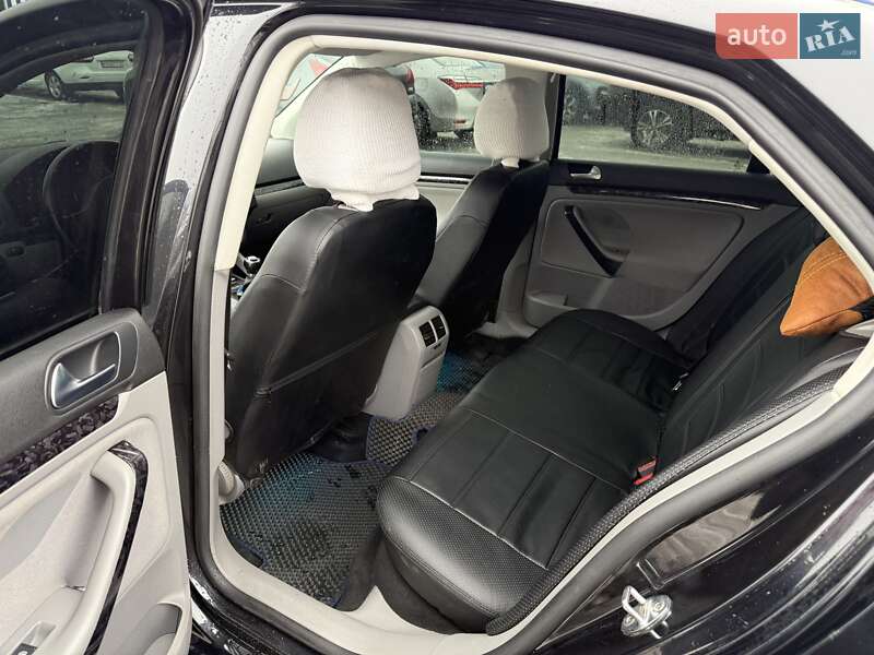 Седан Volkswagen Jetta 2006 в Ахтырке