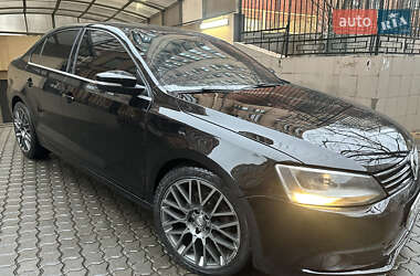 Седан Volkswagen Jetta 2014 в Одесі