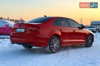 Седан Volkswagen Jetta 2016 в Киеве