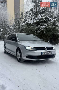 Седан Volkswagen Jetta 2011 в Чернигове