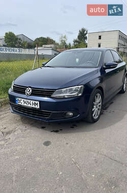 Седан Volkswagen Jetta 2011 в Львове