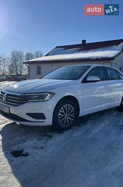 Седан Volkswagen Jetta 2020 в Буську
