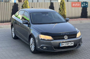 Седан Volkswagen Jetta 2011 в Одессе