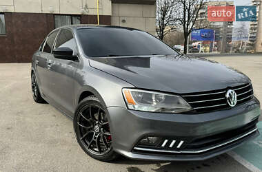 Седан Volkswagen Jetta 2015 в Днепре